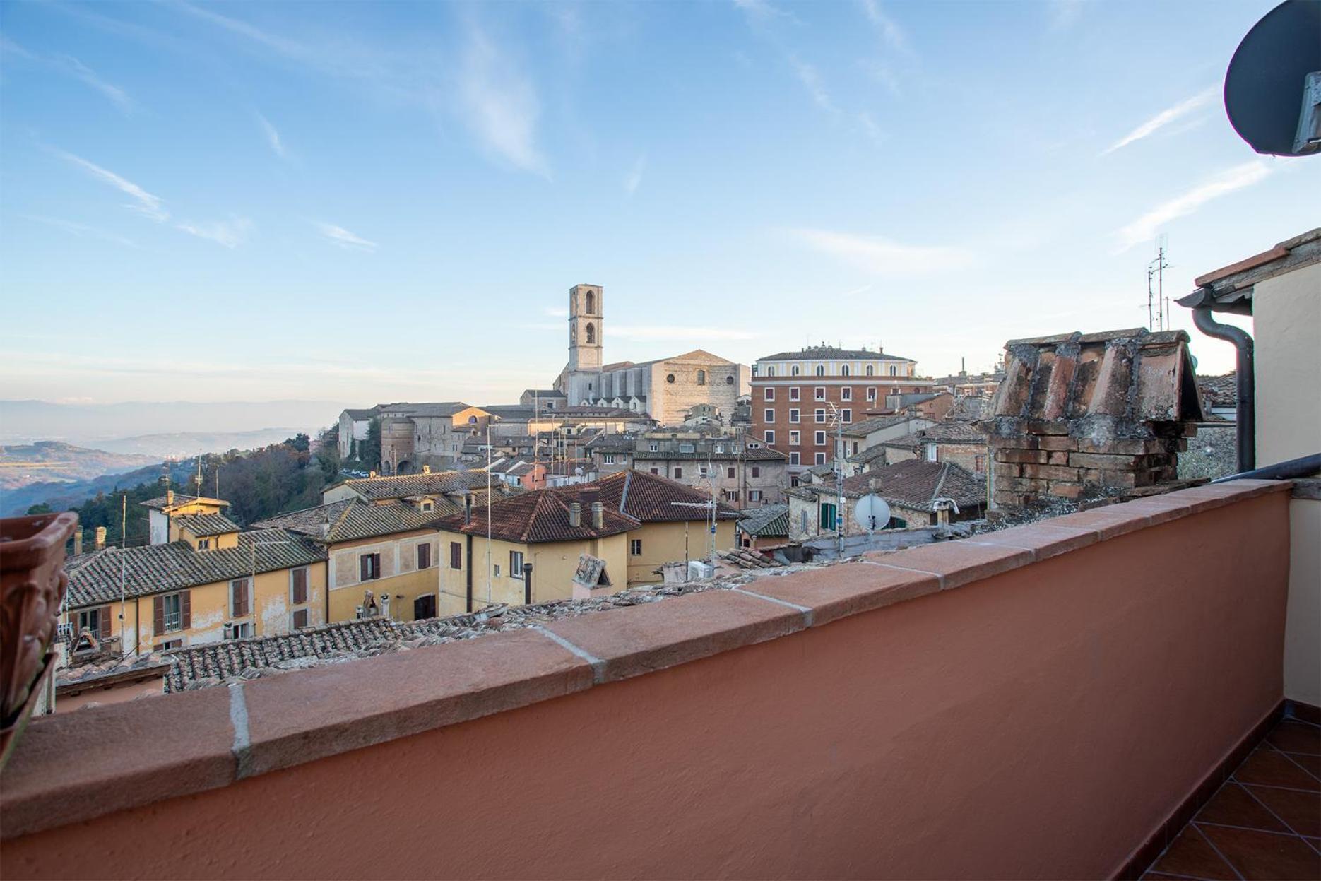Panoramic Apt - A Due Passi Dal Centro - Italywego ペルージャ エクステリア 写真