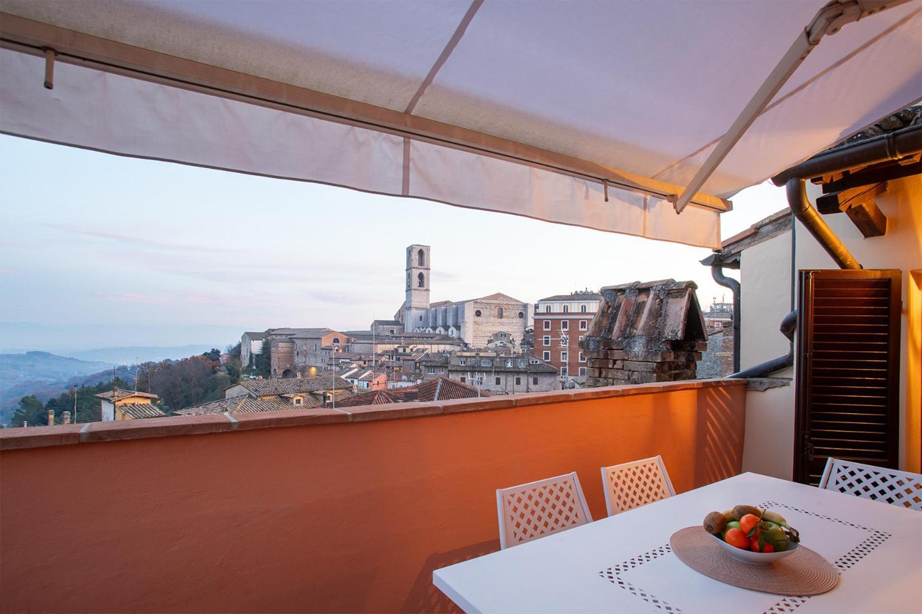 Panoramic Apt - A Due Passi Dal Centro - Italywego ペルージャ エクステリア 写真